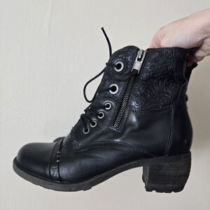 Biza, Black Leather lace up boot bootie size 7.5 to 8, eu size 38, floral design
